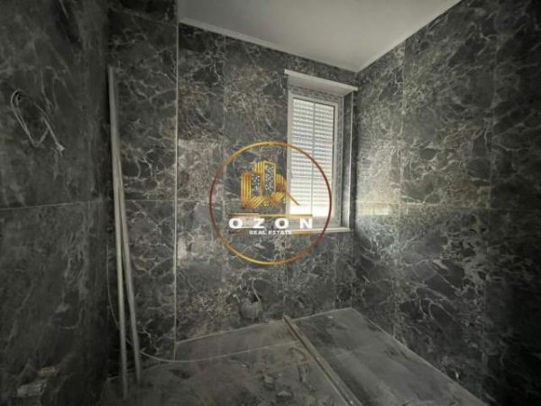 Tirane, jepet me qera Vile 4+1+A+BLK Kati 3, 500 m² 3.500 Euro (TEG, Lunder)