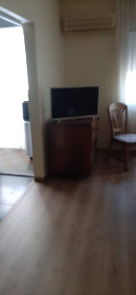Tirane, jepet me qera apartament 1+1+A 45 m² 25.000 Leke (ALI DEMI)