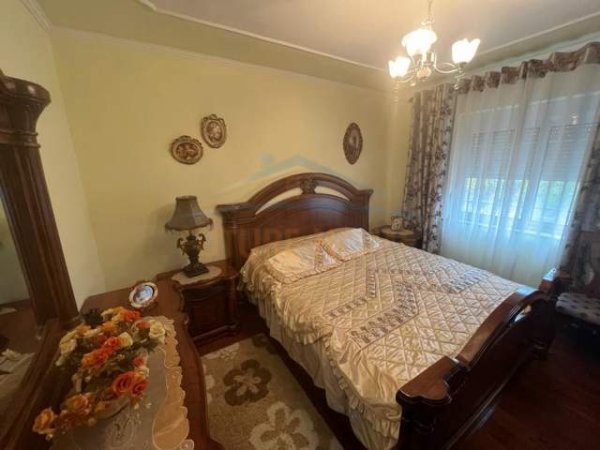Korce, shitet apartament 2+1+BLK Kati 2, 76 m² 42.500 Euro (Lagjia 16, Korçë)