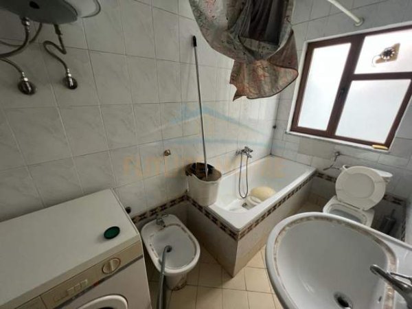 Korce, shitet shtepi 2 Katshe Kati 2, 102 m² 54.100 Euro (Lagjia 6, Korçë)