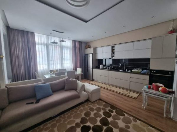 Tirane, shitet Vile 525 m² 840.000 Euro (Jordan Misja)