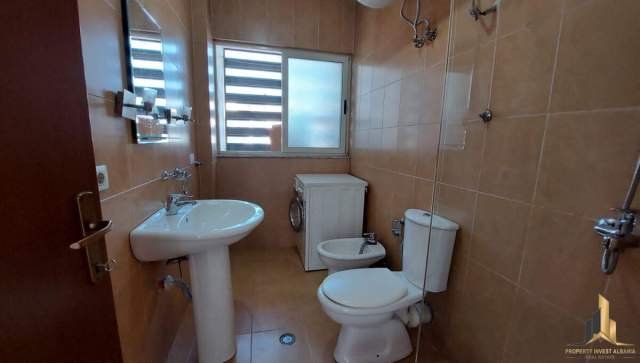 Tirane, shitet apartament 1+1+BLK Kati 10, 50 m² 78.000 Euro (Fusha e Aviacionit)