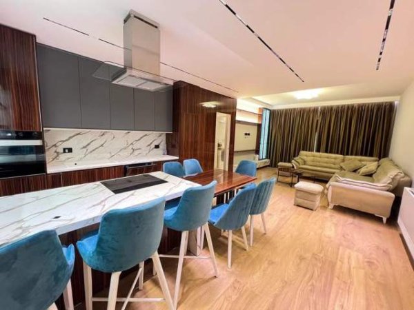 Tirane, jepet me qera apartament 2+1+BLK Kati 5, 121 m² 600 Euro (UNAZA E RE, GREEN CITY)