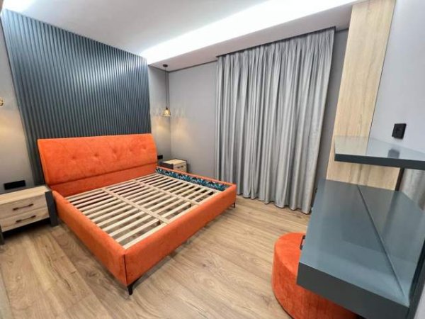 Tirane, jepet me qera apartament 2+1+BLK Kati 5, 121 m² 600 Euro (UNAZA E RE, GREEN CITY)