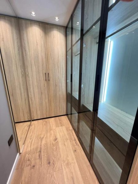 Tirane, jepet me qera apartament 2+1+BLK Kati 5, 121 m² 600 Euro (UNAZA E RE, GREEN CITY)