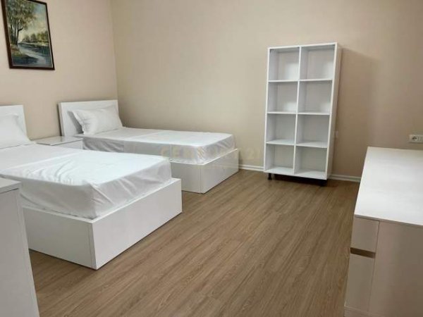 Tirane, jepet me qera apartament 2+1+A+BLK Kati 0, 140 m² 450 Euro (Oxhaku)