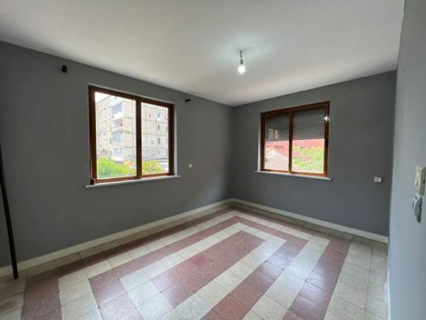 Tirane, shitet apartament 1+1+BLK Kati 2, 60 m² 110.000 Euro (Rruga "Hajdar Hidri")