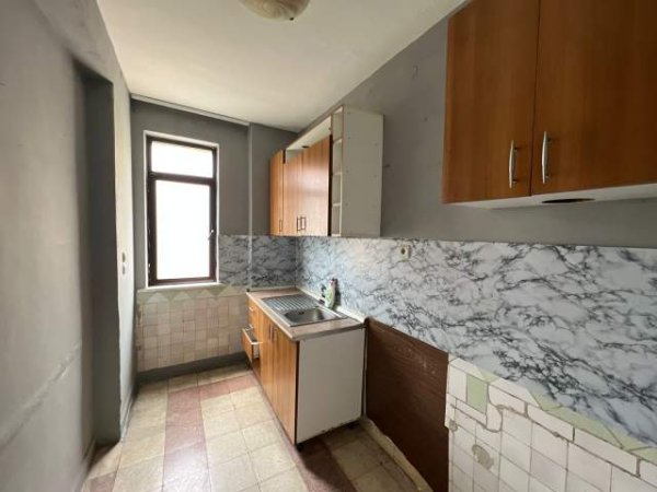 Tirane, shitet apartament 1+1+BLK Kati 2, 60 m² 110.000 Euro (Rruga "Hajdar Hidri")