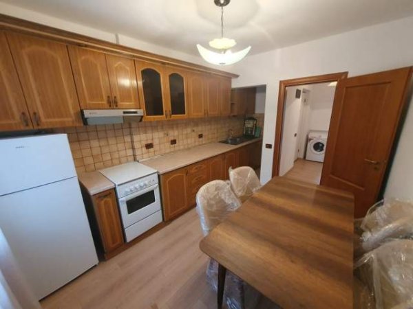 Tirane, jepet me qera apartament 1+1+A+BLK Kati 4, 70 m² 45.000 Leke (perballe shkolle Harry Fultz)