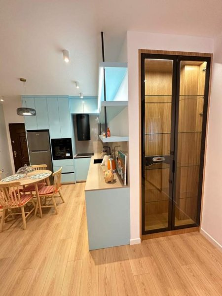Tirane, jepet me qera apartament 1+1+BLK Kati 7, 65 m² 700 Euro (RRUGA E ELBASANIT)