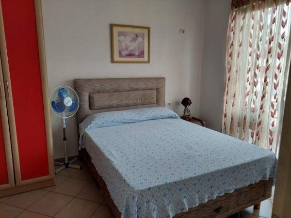 Tirane, jap me qera apartament 70 m² 30.000 Leke (Rruga Muhamed Deliu)