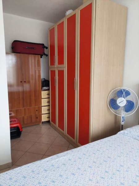 Tirane, jap me qera apartament 70 m² 30.000 Leke (Rruga Muhamed Deliu)