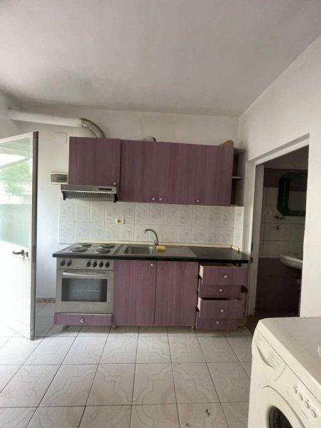 Tirane, jepet me qera shtepi 1+1 Kati 1, 25 m² 23.000 Leke (Don Bosko)