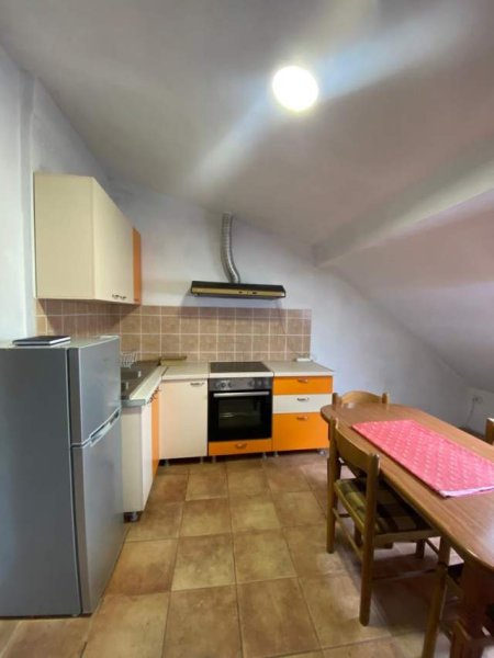 Tirane, jepet me qera apartament 75 m² 30.000 Leke (Rrruga e Dibres PraneFarmacise 10)