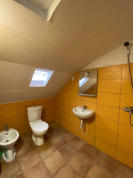 Tirane, jepet me qera apartament 75 m² 30.000 Leke (Rrruga e Dibres PraneFarmacise 10)