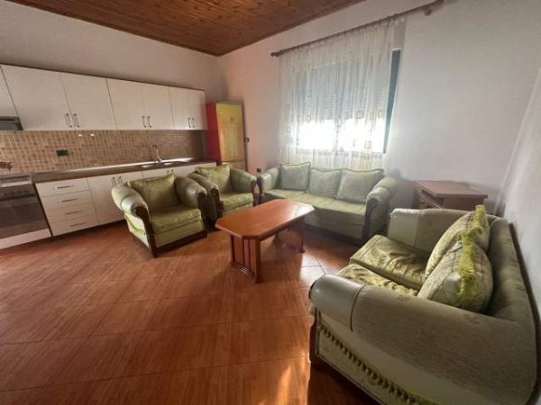 Tirane, jepet me qera apartament 110 m² 35.000 Leke (rruga Violet Manushi  Oxhaku)