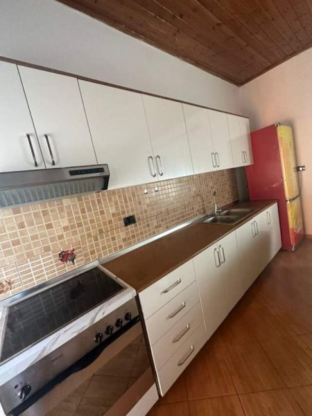 Tirane, jepet me qera apartament 110 m² 35.000 Leke (rruga Violet Manushi  Oxhaku)