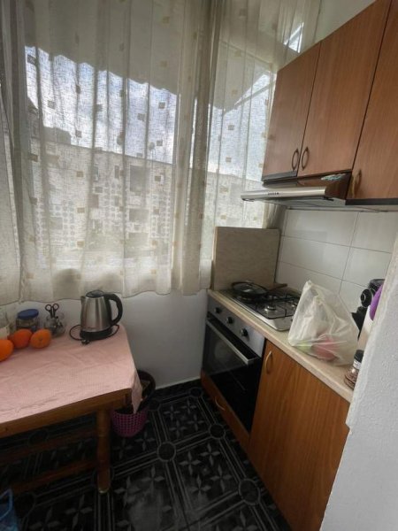 Tirane, jepet me qera apartament 55 m² 350 € (Prane Harry Fultz)