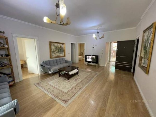 Tirane, shitet apartament 3+1+BLK Kati 5, 155 m² 165.000 Euro (KODER DIELLI)