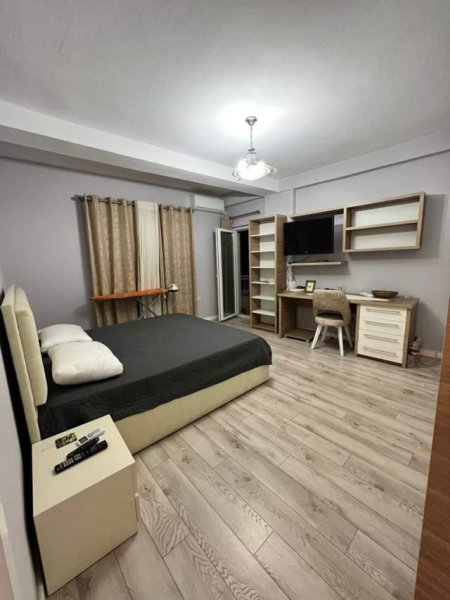 Tirane, shitet 81 m² 140.000 Euro (rruga Gjon Buzuku)