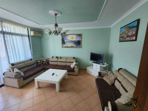 Tirane, jepet me qera apartament 1+1+BLK Kati 3, 60 m² 35000 Leke (Fusha Ali Demit)