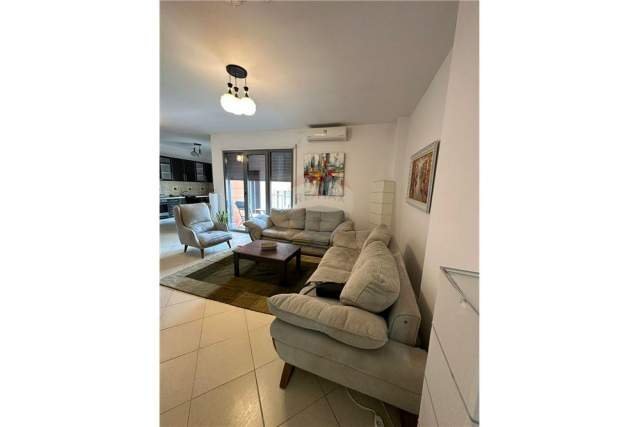 Tirane, jepet me qera apartament 2+1+A+BLK Kati 2, 105 m² 700 Euro (Rruga e Kosovareve)
