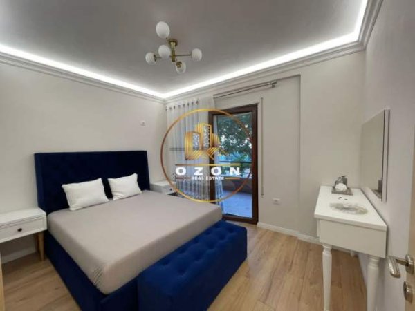 Tirane, jepet me qera apartament 2+1+A+BLK Kati 2, 105 m² 600 Euro (KOPSHTI BOTANIK)