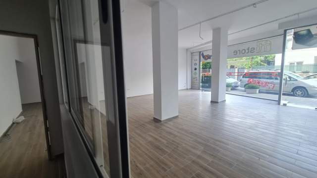 Tirane, jepet me qera ambjent biznesi Kati 0, 160 m² 960 Euro (Rruga Don Bosko)