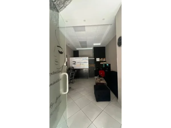 Tirane, jepet me qera ambjent biznesi Kati 0, 16 m² 350 € 