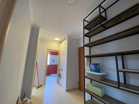 Tirane, jepet me qera apartament 2+1+Post Parkimi+Ballkon Kati 4, 110 m² 1.000 € (Liqeni i Thate)