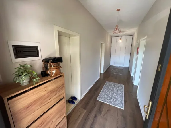 Tirane, jepet me qera apartament 2+1 Kati 2, 500 € 