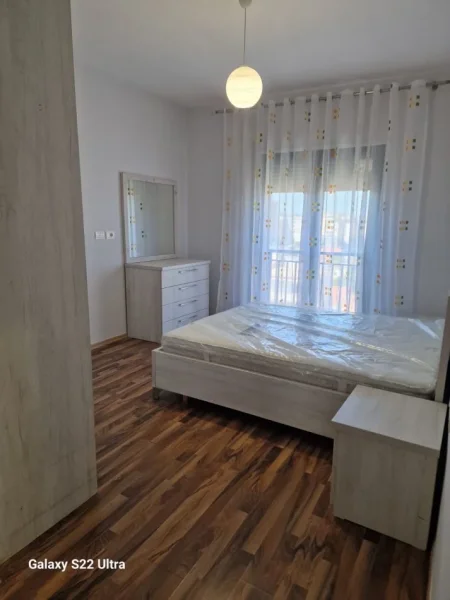 Tirane, jepet me qera apartament 2+1+parkim Kati 6, 90 m² 650 € (Kompleksi Jolla Astir)