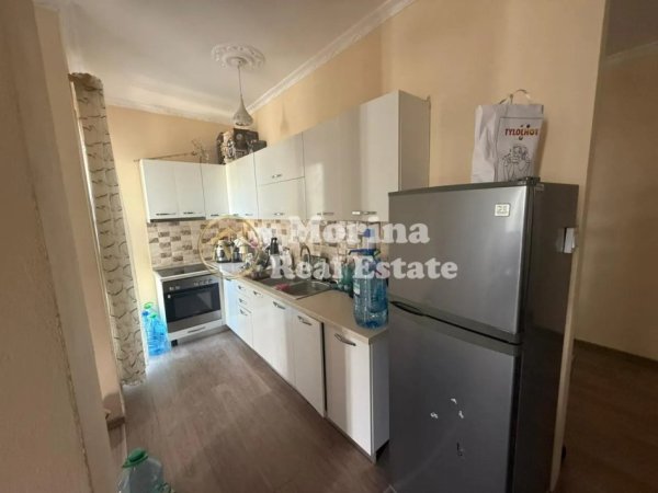 Tirane, jepet me qera shtepi 2+1 Kati 1, 100 m² 500 € (Spitali Amerikan II)
