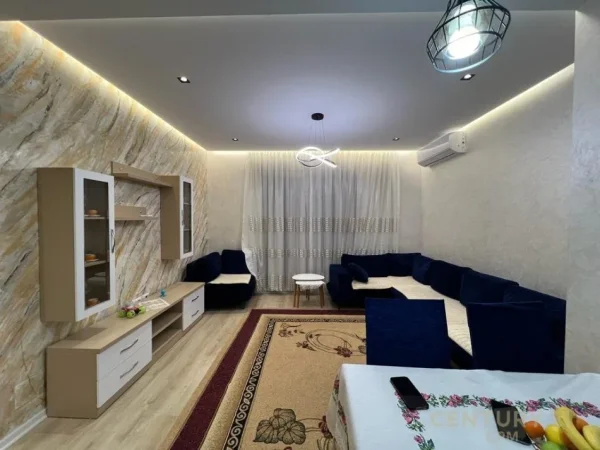Tirane, jepet me qera apartament 2+1 Kati 7, 102 m² 550 € 