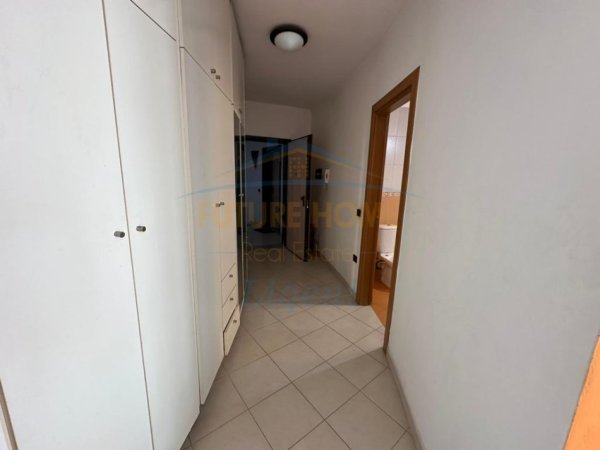 Tirane, shitet garsionere Kati 10, 52 m² 73.000 € (PRANE BOHEM)   LI56930
