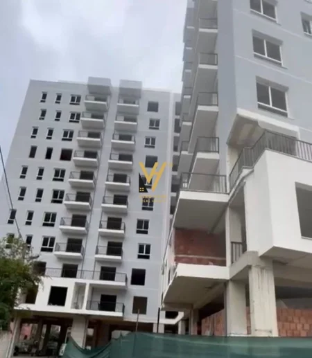 Tirane, shitet apartament 1+1+Ballkon Kati 8, 75 m² 116.000 € (RRUGA E DIBRES)