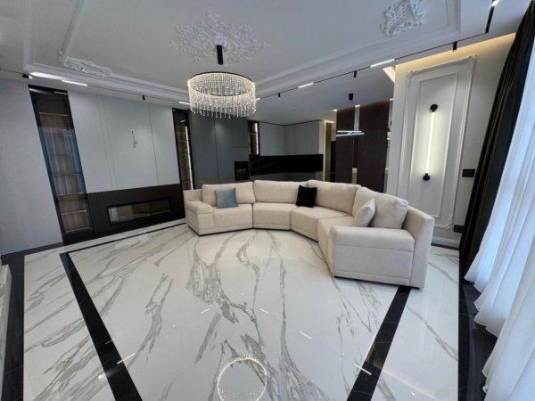 Tirane, shitet apartament 3+1 Kati 5, 168 m² 400.000 € 