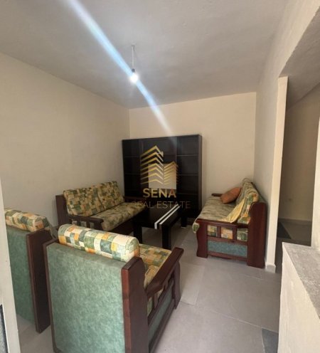 Tirane, jepet me qera apartament 1+1 Kati 1, 72 m² 380 € (Rruga Haxhi Isuf Banka)
