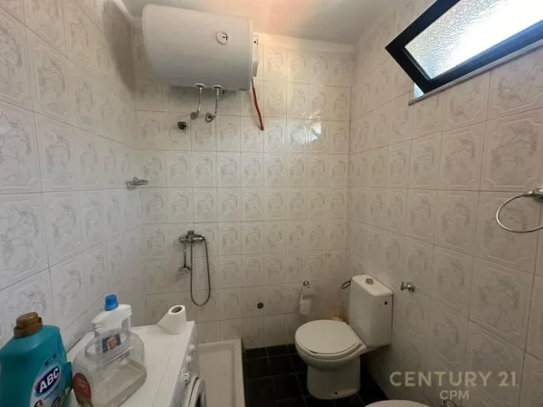 Tirane, shes Vile 3+1+Ballkon Kati 3, 217 m² 340.000 € (Rruga Jordan Misja)