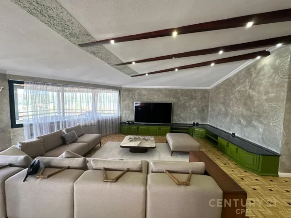 Tirane, jepet me qera apartament+verande | Penthouse Kati 7, 330 m² 2.500 € (Lake View)