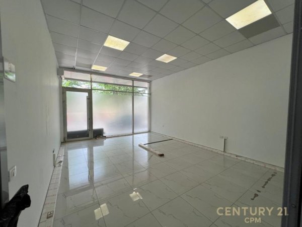 Tirane, shes ambjent biznesi Kati 0, 415 m² 1.175.000 € (Jordan Misja)