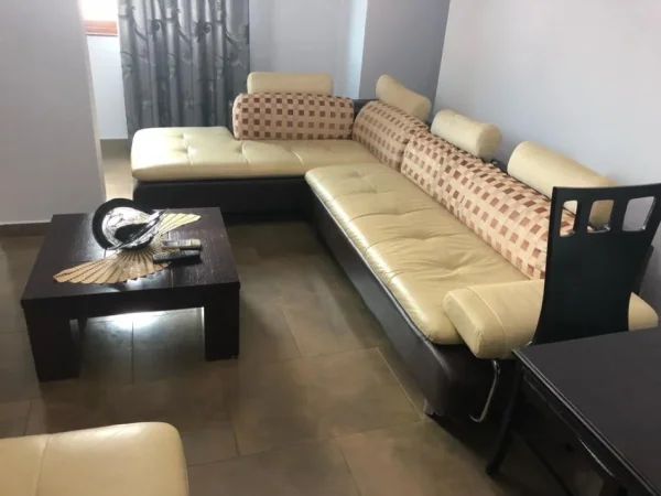 Tirane, jepet me qera apartament 2+1 Kati 5, 90 m² 650 € (Rruga e Dibres)
