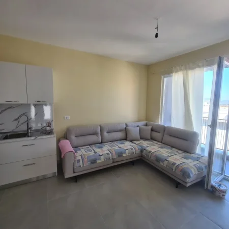 Univers city, QTU, Jap2+1 (bosh). 350€/muaj