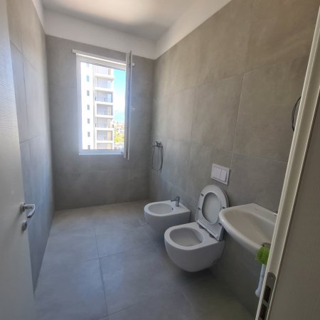 Univers city, QTU, Jap2+1 . 350€/muaj