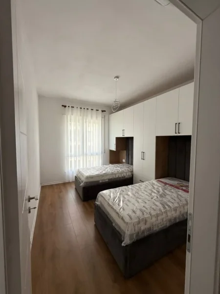 Tirane, jepet me qera apartament 2+1 Kati 7, 102 m² 800 € (Kimoleksi green harmony)