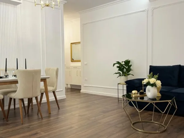 Tirane, jepet me qera apartament 1+1 Kati 9, 75 m² 550 € (astir)