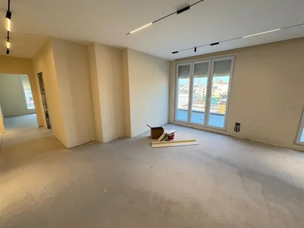 Tirane, shitet apartament 2+1 Kati 4, 142 m² 315.000 € (Prane shkolles 1 maji)