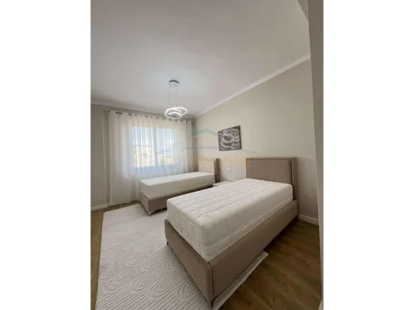Tirane, shitet apartament 2+1+Ballkon Kati 9, 91 m² 148.000 € 