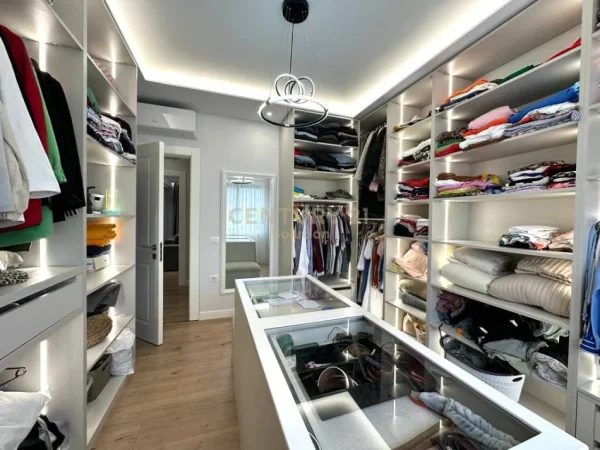 Tirane, shitet apartament 3+1 , 152 m² 365.000 € (Kodra e Dielli 1)