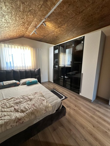 Tirane, jepet me qera shtepi 2+1+Ballkon Kati 2, 130 m² 500 € (KODER KAMEZ.INSTITUT)